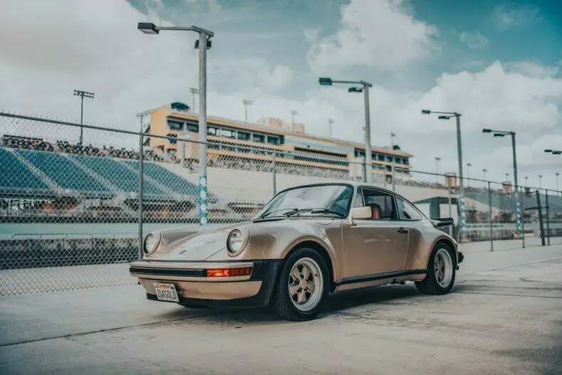1976 porsche 911 s signature edition 50,250 miles coupe 2.7 flat six 5 speed ma