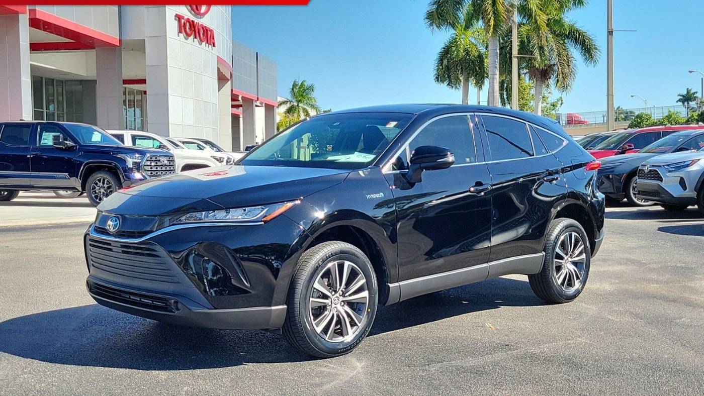 2021 toyota venza le