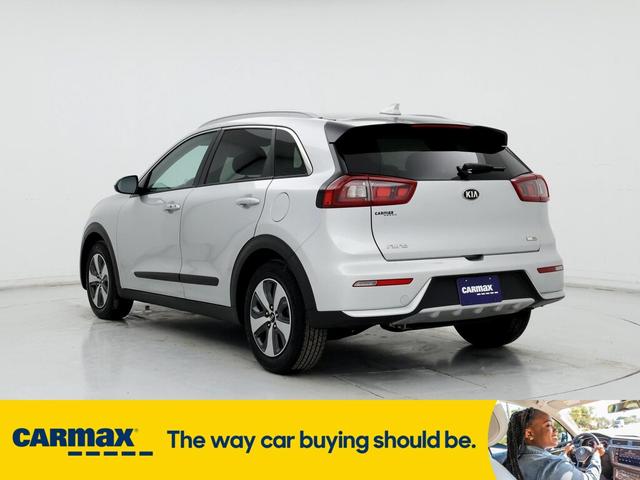 2017 kia niro lx