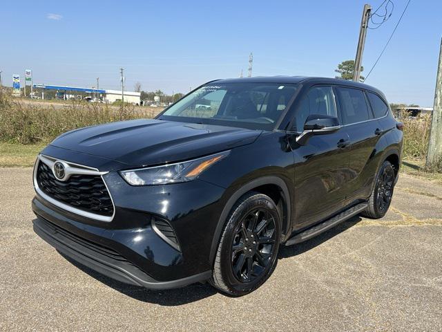 2022 toyota highlander l