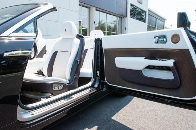 2019 rolls-royce dawn convertible