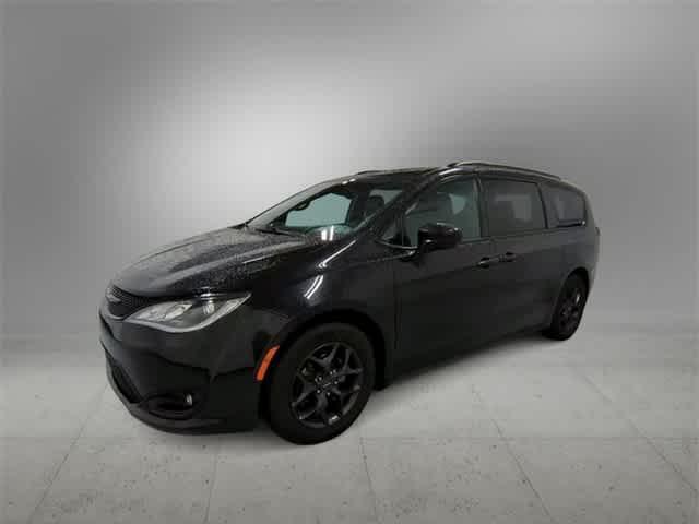2018 chrysler pacifica touring-l plus