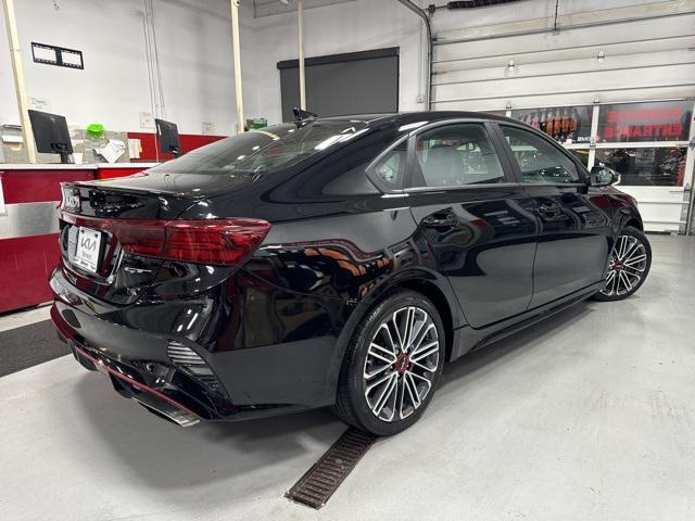 2023 kia forte gt