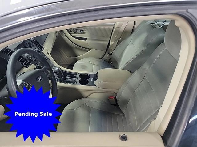2018 ford taurus se