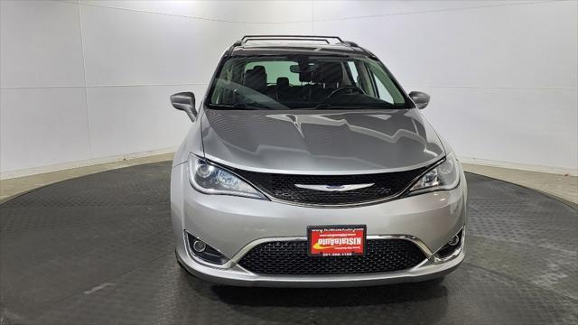2020 chrysler pacifica touring-l plus