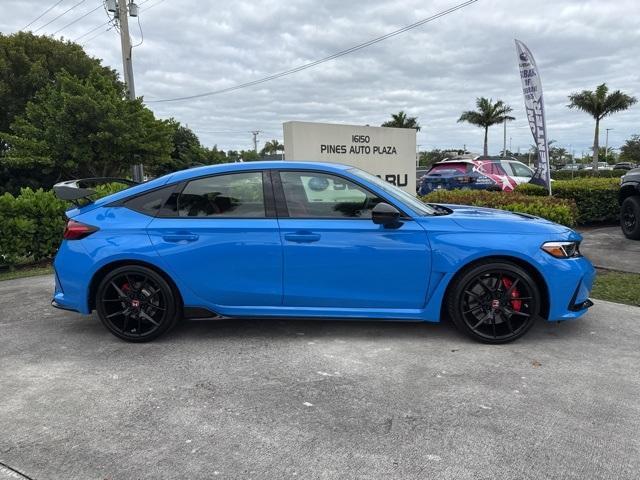 2024 honda civic type r base