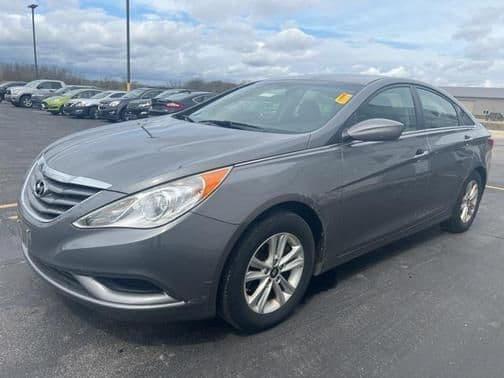 2012 hyundai sonata gls in plymouth, wisconsin