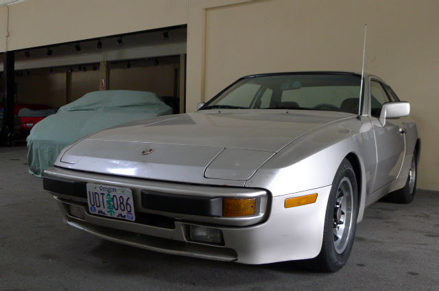 1983 porsche 944 silver metallic low mileage