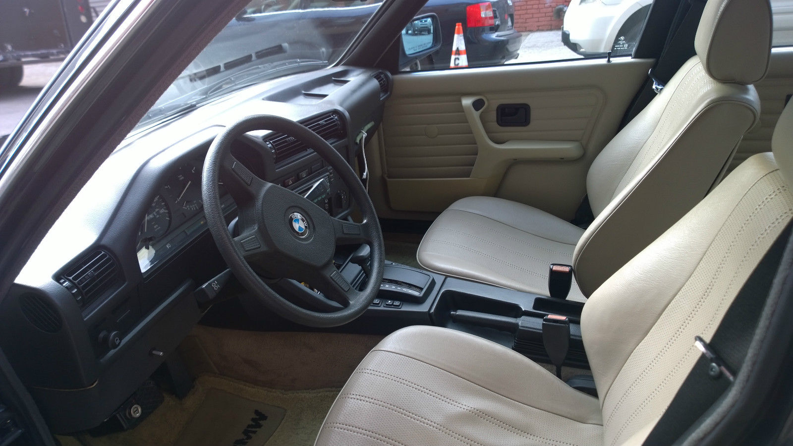 1986 bmw 325 base sedan 4-door 2.7l