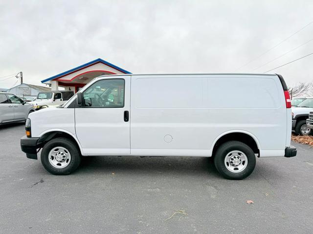 2022 chevrolet express 2500 work van