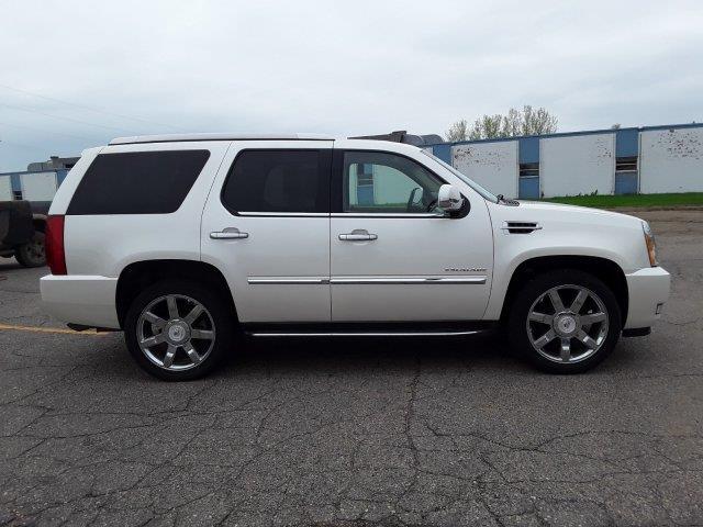 2011 cadillac escalade luxury awd luxury 4dr suv for sale in broadland, south dakota