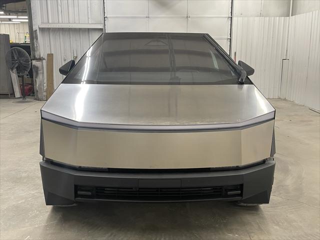 2024 tesla cybertruck all-wheel drive