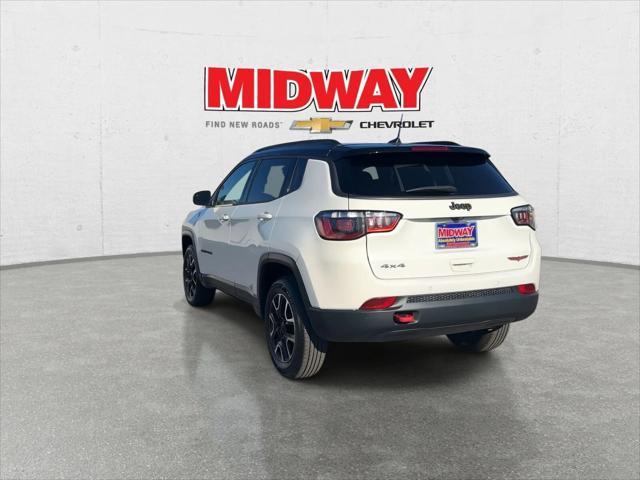 2021 jeep compass trailhawk
