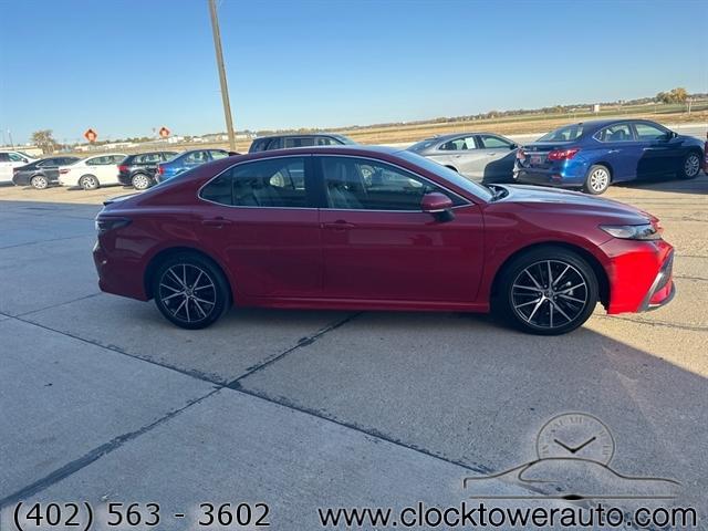 2024 toyota camry se