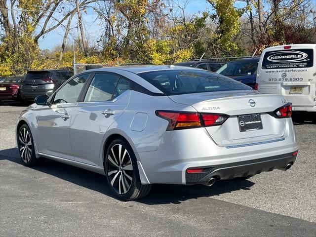 2021 nissan altima sr fwd