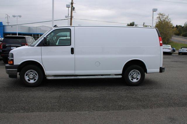 2022 chevrolet express 2500 work van