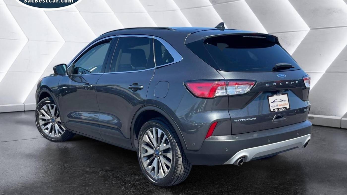 2020 ford escape hybrid titanium