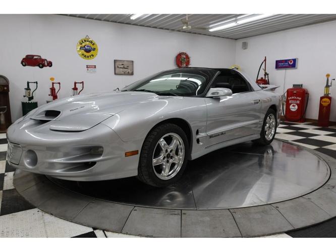 2002 pontiac firebird in clarence, iowa