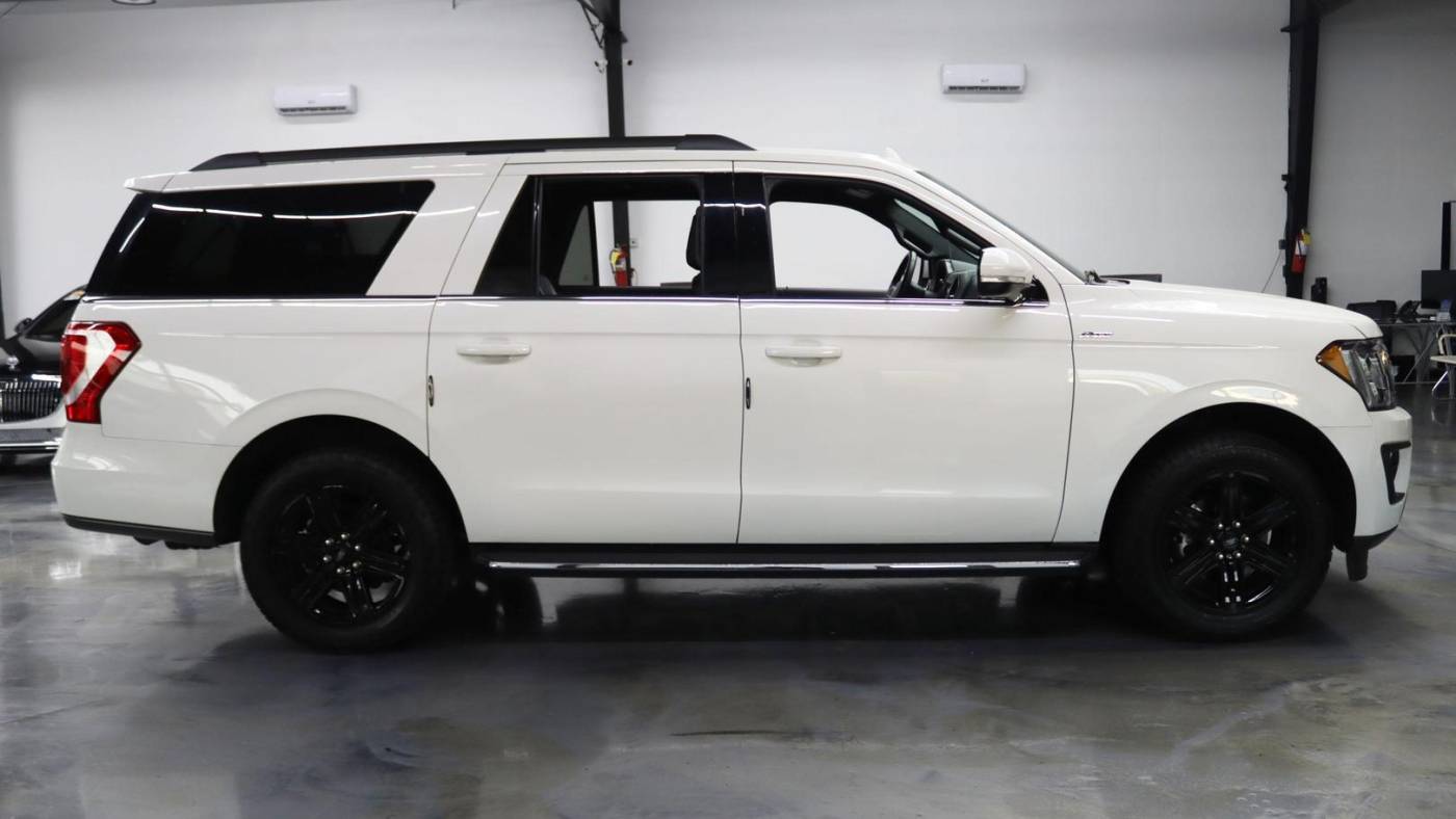 2021 ford expedition max xlt