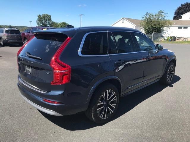 2022 volvo xc90 t5 momentum 7 passenger