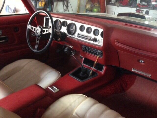 1977 w72 4 speed trans am
