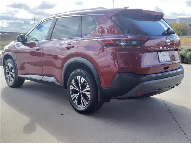 2021 nissan rogue sv