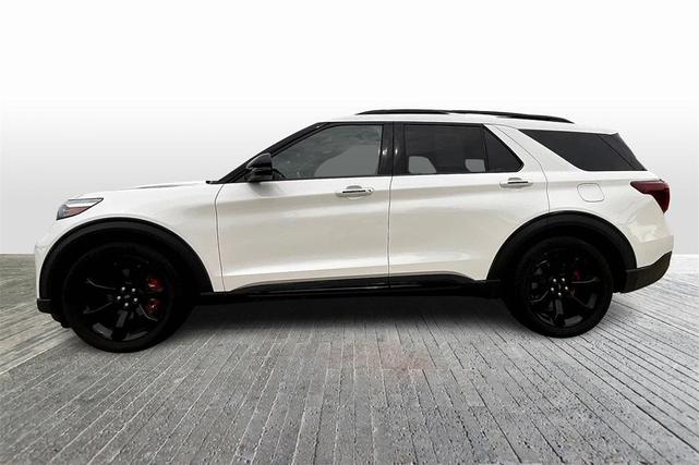 2022 ford explorer st