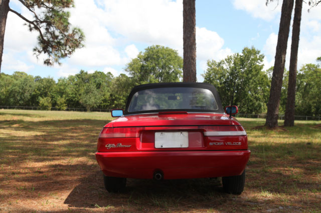 1992 alpha romeo spider veloce