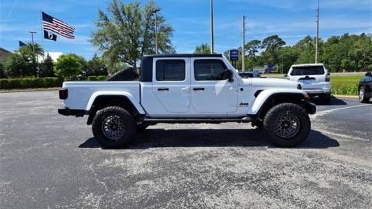 2024 Jeep Gladiator