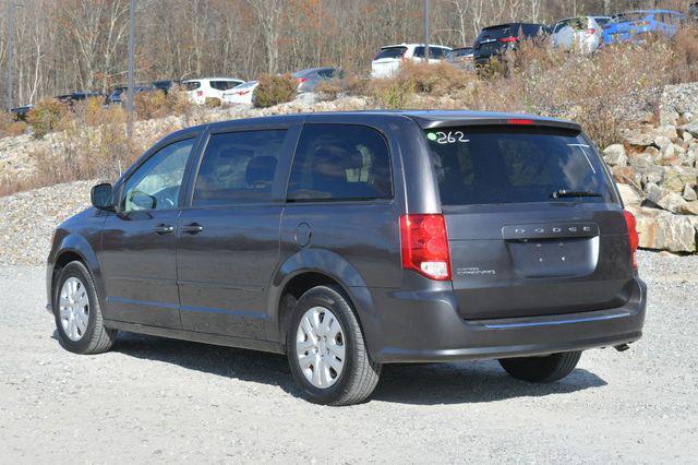 2017 dodge grand caravan se