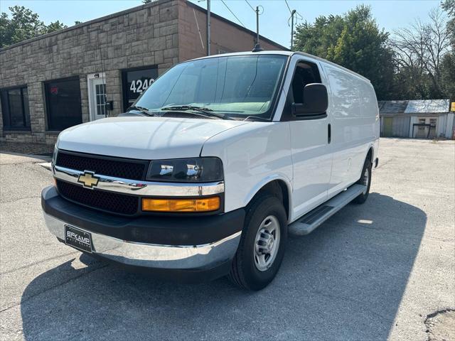 2022 chevrolet express 2500 rwd 2500 regular wheelbase wt