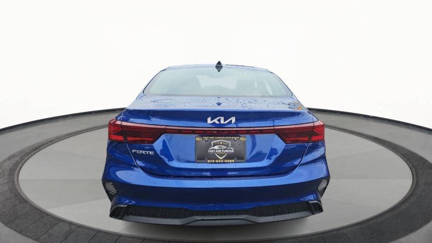2023 kia forte lxs