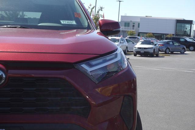 2023 toyota rav4 xle