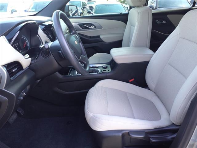 2023 chevrolet traverse ls
