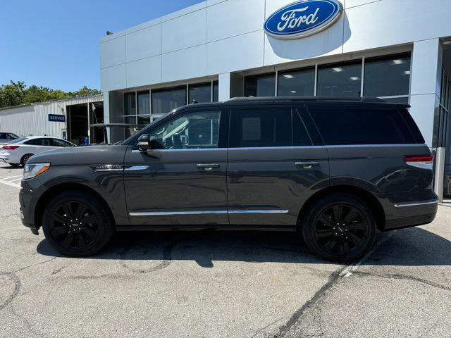 2022 lincoln navigator black label