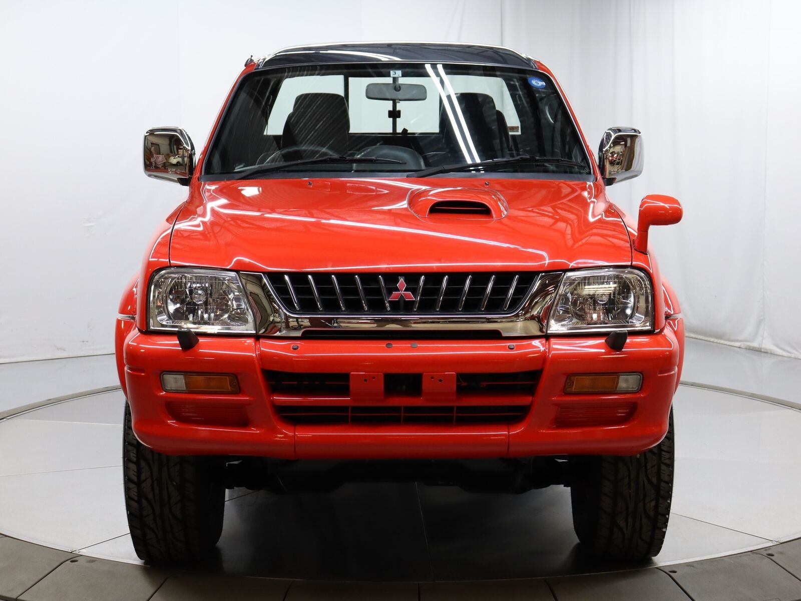 1999 mitsubishi strada