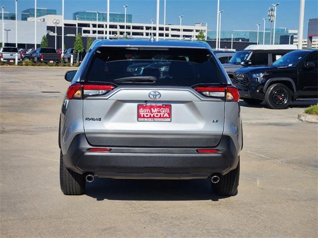2024 toyota rav4 le