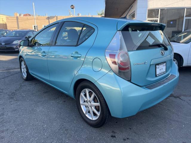 2013 toyota prius c four
