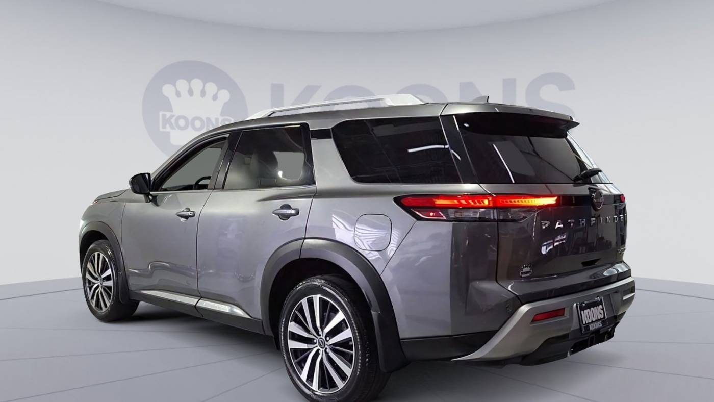 2022 nissan pathfinder platinum