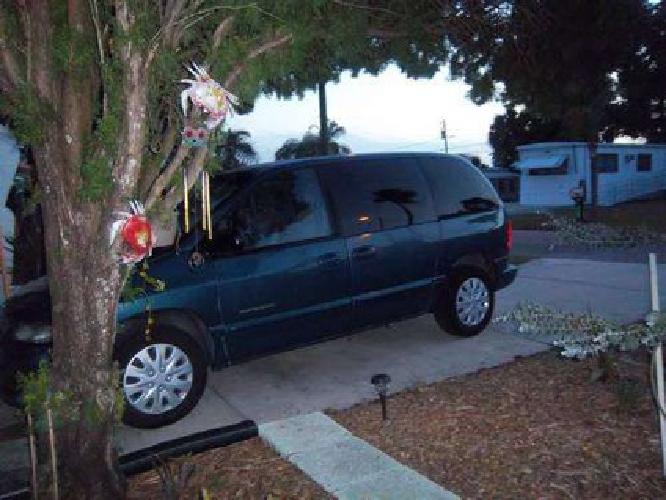 2000 dodge caravan sport 7 passenger in holiday, fl