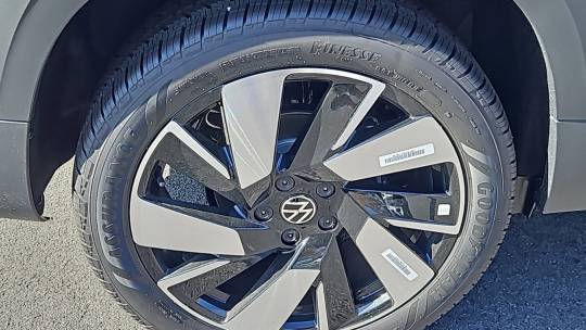 2024 Volkswagen Taos
