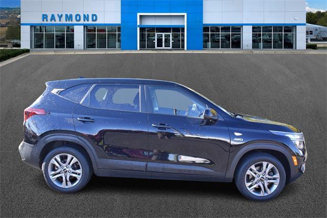 2022 kia seltos lx