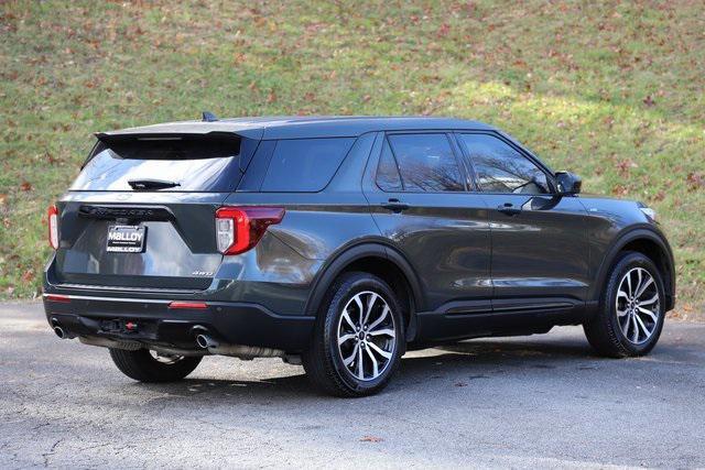 2022 ford explorer st-line