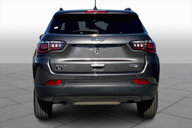 2023 jeep compass latitude lux