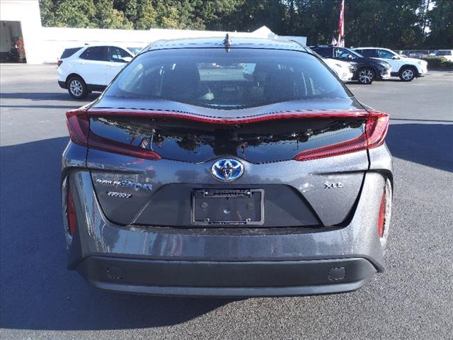 2022 toyota prius prime le