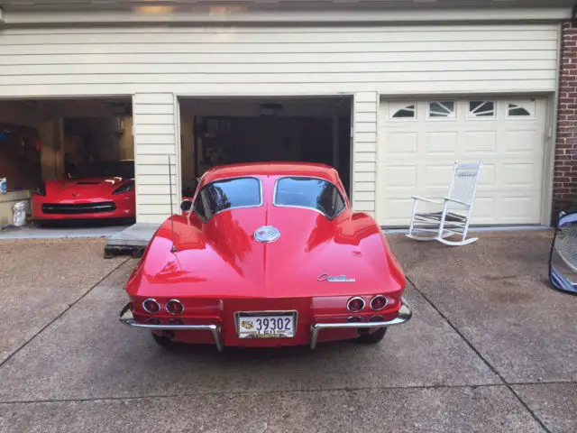 1963 chevrolet corvette stingray--split window coupe