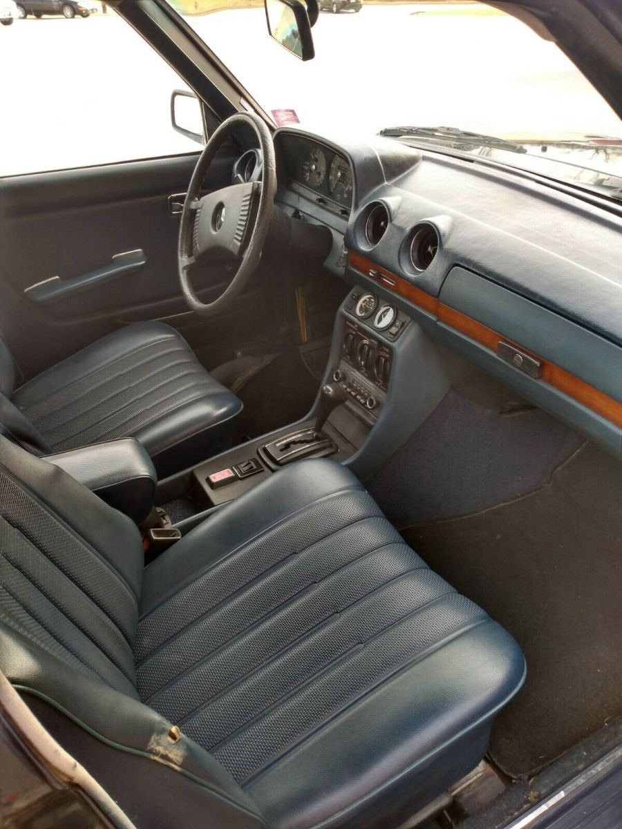 1977 mercedes 240d