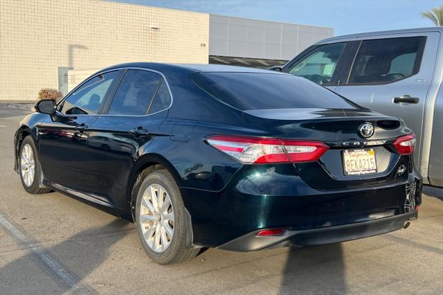2018 toyota camry le