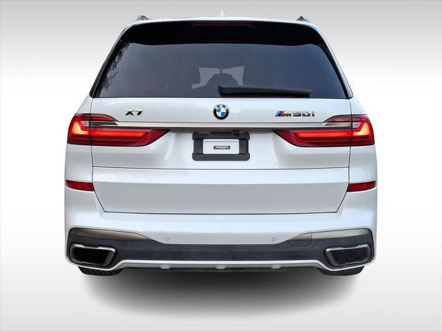 2022 bmw x7 m50i