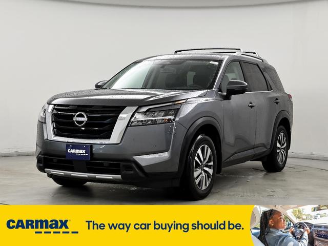 2023 nissan pathfinder sl